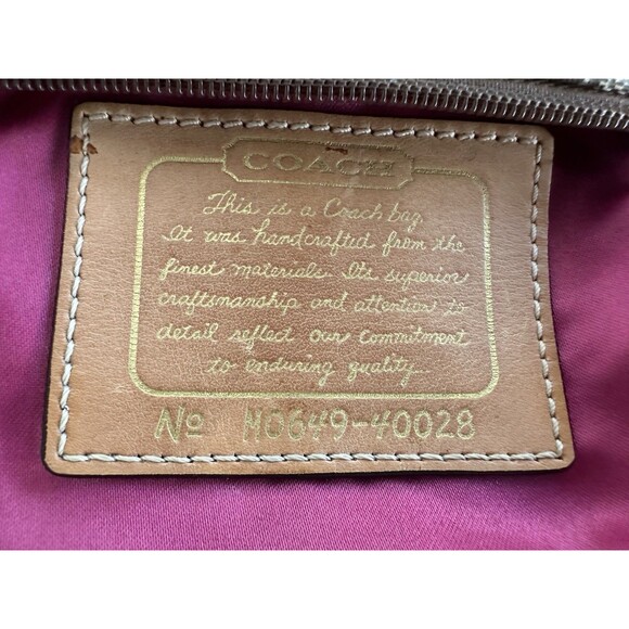 Coach Logo vintage brown and pink canvas zipper wristlet with gold charm and tag - Picture 12 of 12